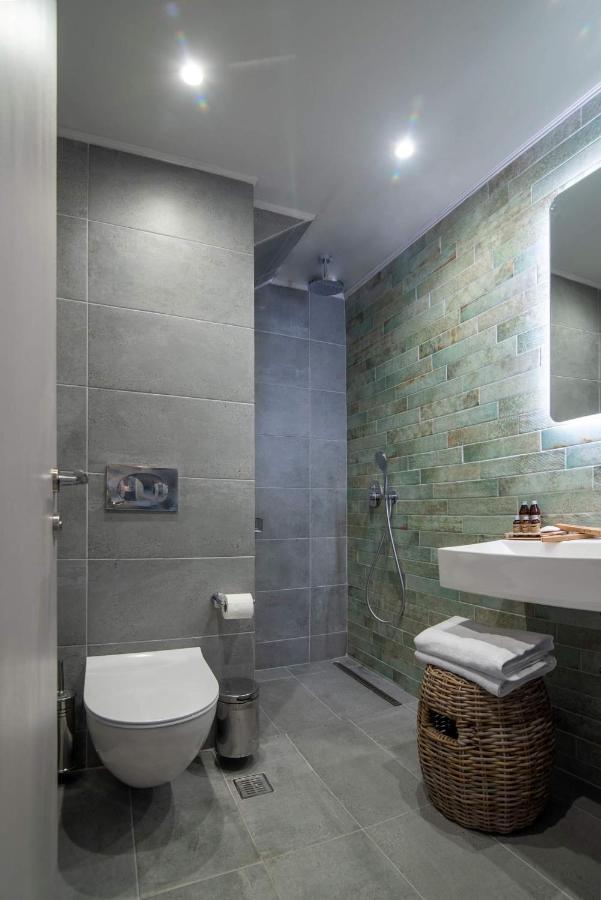 Heraclea Luxury Suites Nea Iraklia Exterior foto